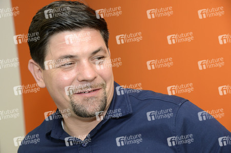 Schulkücheneinweihung mit Tim Mälzer in Bonn