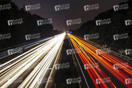 Symbolfoto Autobahn