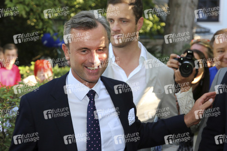 Sommerheuriger mit Norbert Hofer in Wien
