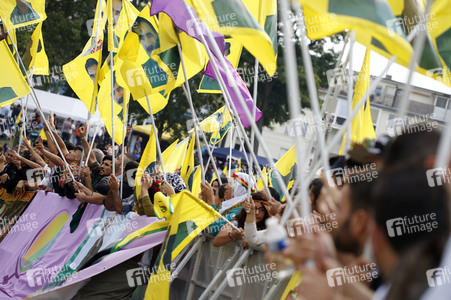Kurden Großdemo in Köln