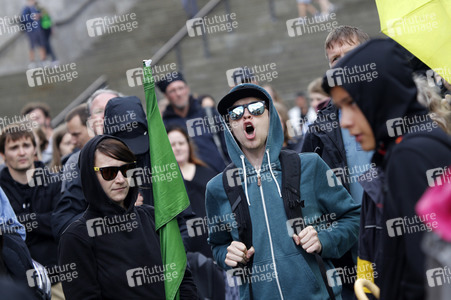 Gegendemo zur Pro NRW Kundgebung in Köln