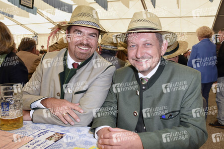 Volksfest 'Keferloher Montag' in Grasbrunn