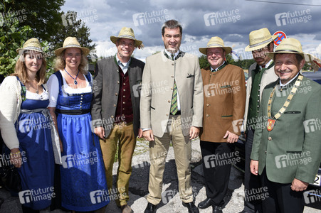 Volksfest 'Keferloher Montag' in Grasbrunn
