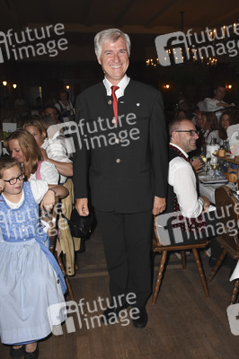 Hofbräu Festzelt Krugvorstellung 2016 in München