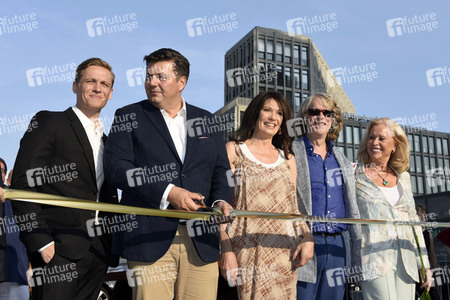 Neue Sterne auf dem Boulevard der Stars in Berlin