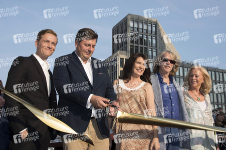 Neue Sterne auf dem Boulevard der Stars in Berlin