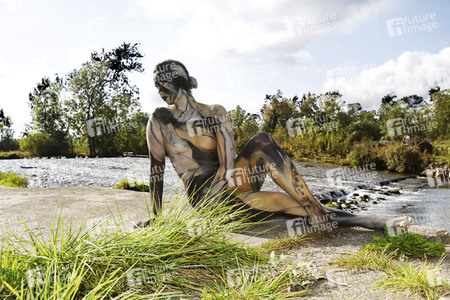 NATURE ART: Wehr / Weir Bodypainting