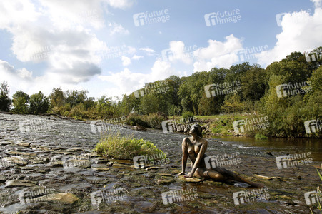 NATURE ART: Wehr / Weir Bodypainting