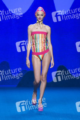 Agatha Ruiz de la Prada Fashion Show auf der Mercedes-Benz Fashion Week Madrid SS 2017
