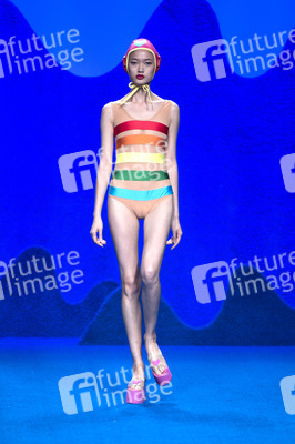 Agatha Ruiz de la Prada Fashion Show auf der Mercedes-Benz Fashion Week Madrid SS 2017