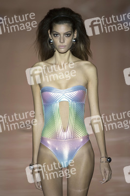 Dolores Cortés Fashion Show auf der Mercedes-Benz Fashion Week Madrid SS17