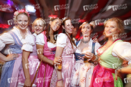 Oktoberfest 'Kölsche Wiesn' in Köln