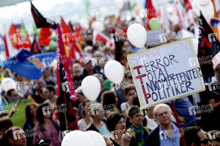 Demo gegen TTIP und Ceta in Köln