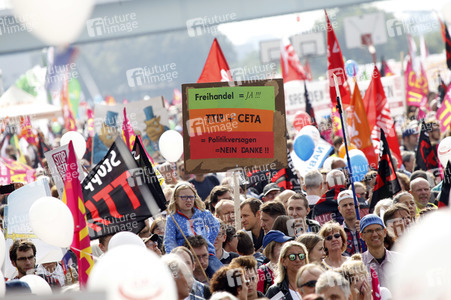 Demo gegen TTIP und Ceta in Köln