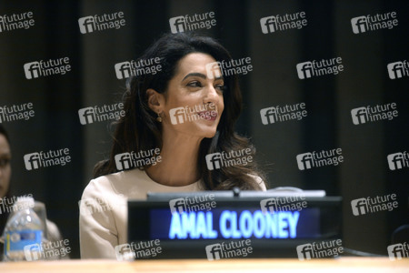 Amal Clooney bei der UN in New York