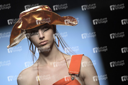Maria Escoté Fashion Show auf der Mercedes-Benz Fashion Week Madrid SS17