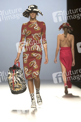 Maria Escoté Fashion Show auf der Mercedes-Benz Fashion Week Madrid SS17