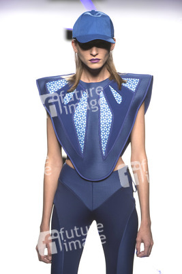 Maya Hansen Fashion Show auf der Mercedes-Benz Fashion Week Madrid SS17