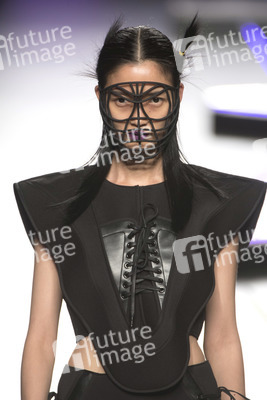 Maya Hansen Fashion Show auf der Mercedes-Benz Fashion Week Madrid SS17