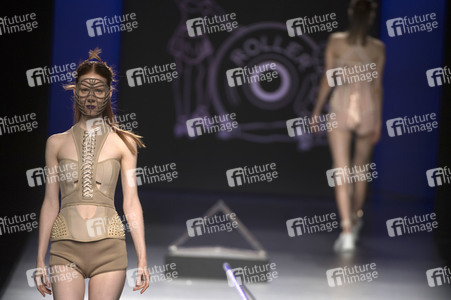 Maya Hansen Fashion Show auf der Mercedes-Benz Fashion Week Madrid SS17