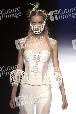 Maya Hansen Fashion Show auf der Mercedes-Benz Fashion Week Madrid SS17