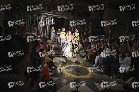 Pam Hogg Fashion Show auf der London Fashion Week SS17