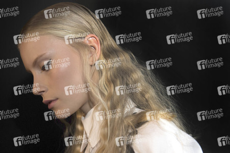 Backstage auf der Mercedes-Benz Fashion Week Madrid SS17