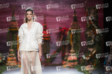 Francis Montesinos Fashion Show auf der Mercedes-Benz Fashion Week Madrid SS17