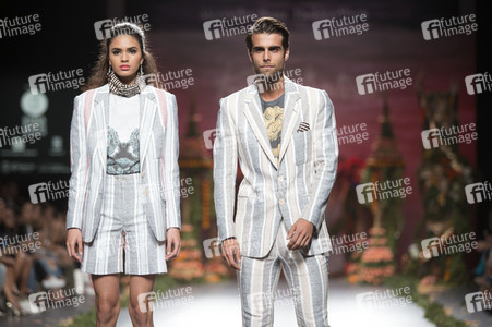 Francis Montesinos Fashion Show auf der Mercedes-Benz Fashion Week Madrid SS17