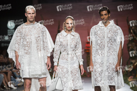 Francis Montesinos Fashion Show auf der Mercedes-Benz Fashion Week Madrid SS17
