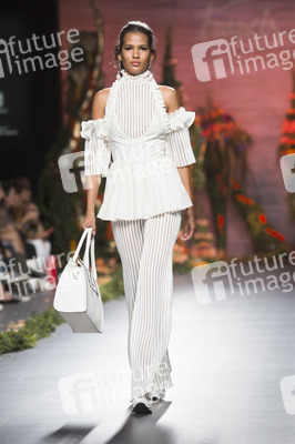 Francis Montesinos Fashion Show auf der Mercedes-Benz Fashion Week Madrid SS17