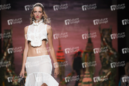 Francis Montesinos Fashion Show auf der Mercedes-Benz Fashion Week Madrid SS17