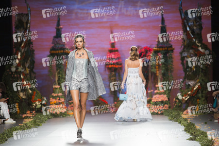 Francis Montesinos Fashion Show auf der Mercedes-Benz Fashion Week Madrid SS17