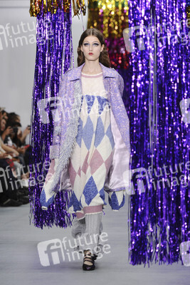 Ryan Lo Fashion Show auf der London Fashion Week SS17
