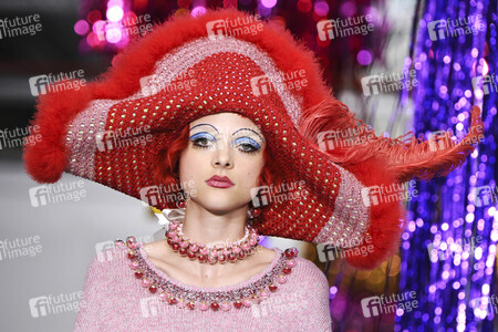 Ryan Lo Fashion Show auf der London Fashion Week SS17