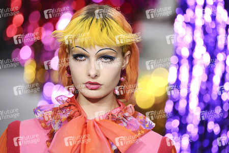 Ryan Lo Fashion Show auf der London Fashion Week SS17
