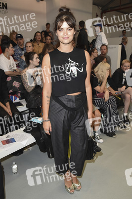 Ashley Williams Fashion Show auf der London Fashion Week SS17