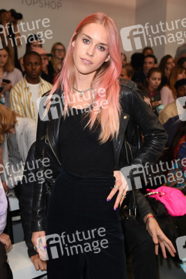 Ashley Williams Fashion Show auf der London Fashion Week SS17