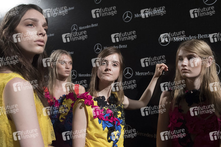 Alvarno Fashion Show auf der Mercedes-Benz Fashion Week Madrid SS17