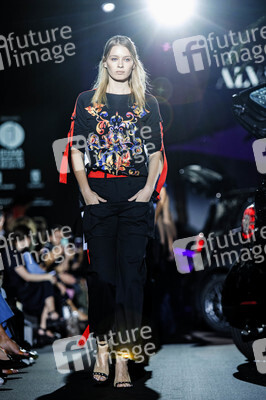 Alvarno Fashion Show auf der Mercedes-Benz Fashion Week Madrid SS17