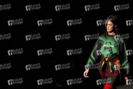 Maria ke Fisherman Fashion Show auf der Mercedes-Benz Fashion Week Madrid SS17