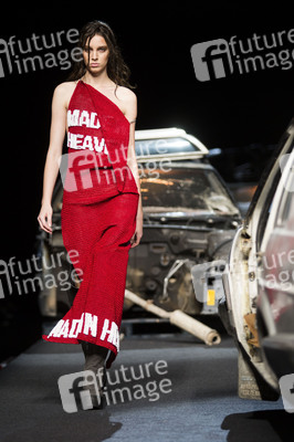 Maria ke Fisherman Fashion Show auf der Mercedes-Benz Fashion Week Madrid SS17