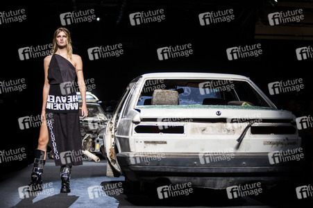 Maria ke Fisherman Fashion Show auf der Mercedes-Benz Fashion Week Madrid SS17
