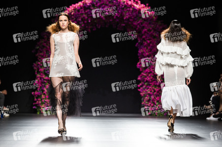 Juana Martin Fashion Show auf der Mercedes-Benz Fashion Week Madrid SS17