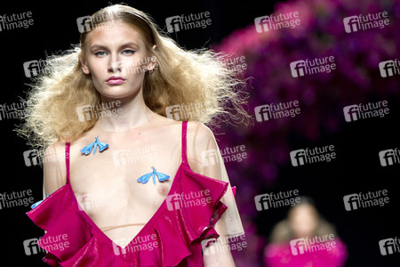 Juana Martin Fashion Show auf der Mercedes-Benz Fashion Week Madrid SS17