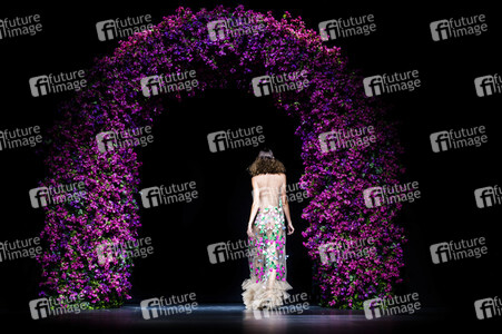 Juana Martin Fashion Show auf der Mercedes-Benz Fashion Week Madrid SS17
