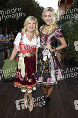 Bild-Wiesn im Marstall auf dem Oktoberfest 2016 in München