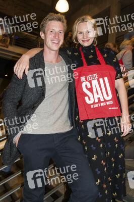 Filmpremiere 'Die letzte Sau' in Berlin