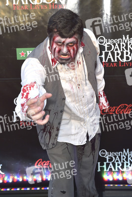 'Queen Mary's Dark Harbor' Preview in Long Beach