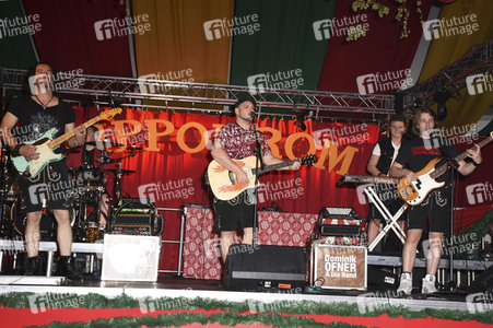 Dominik Ofner & Die Band auf dem Oktoberfest in München